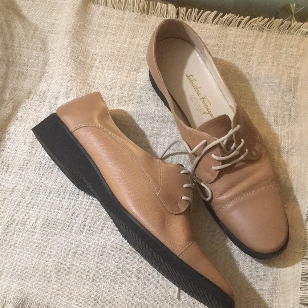 Shoes - Picture 2 of 5
